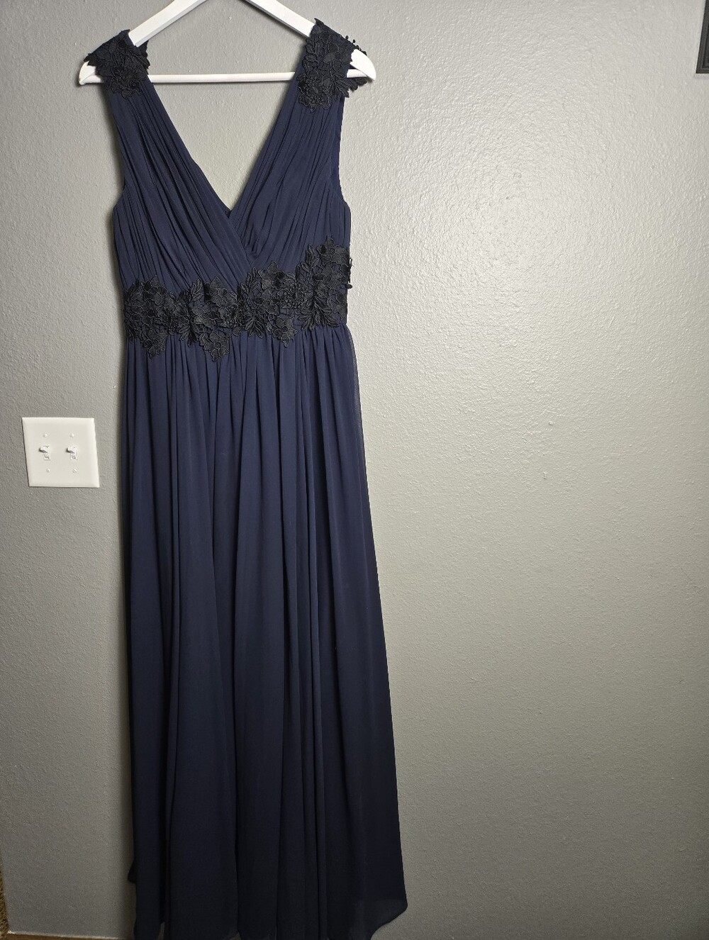 Vera Wang Formal Navy Blue & Black Lace Pleated Skirt Maxi Dress Size 6